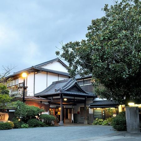 Hitoyoshi Ryokan Exteriör bild