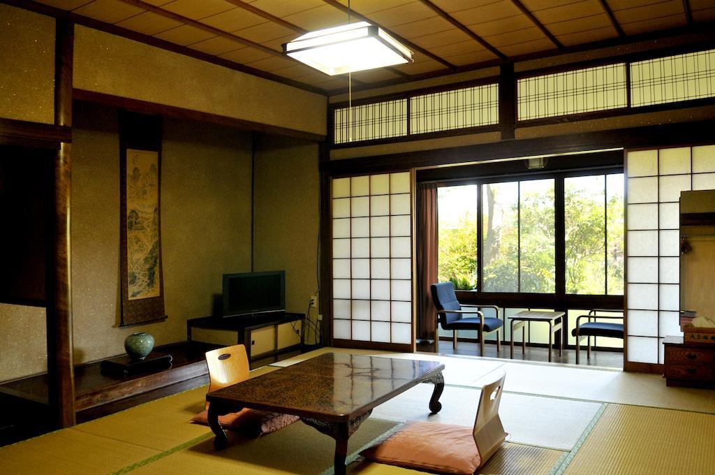 Hitoyoshi Ryokan Rum bild