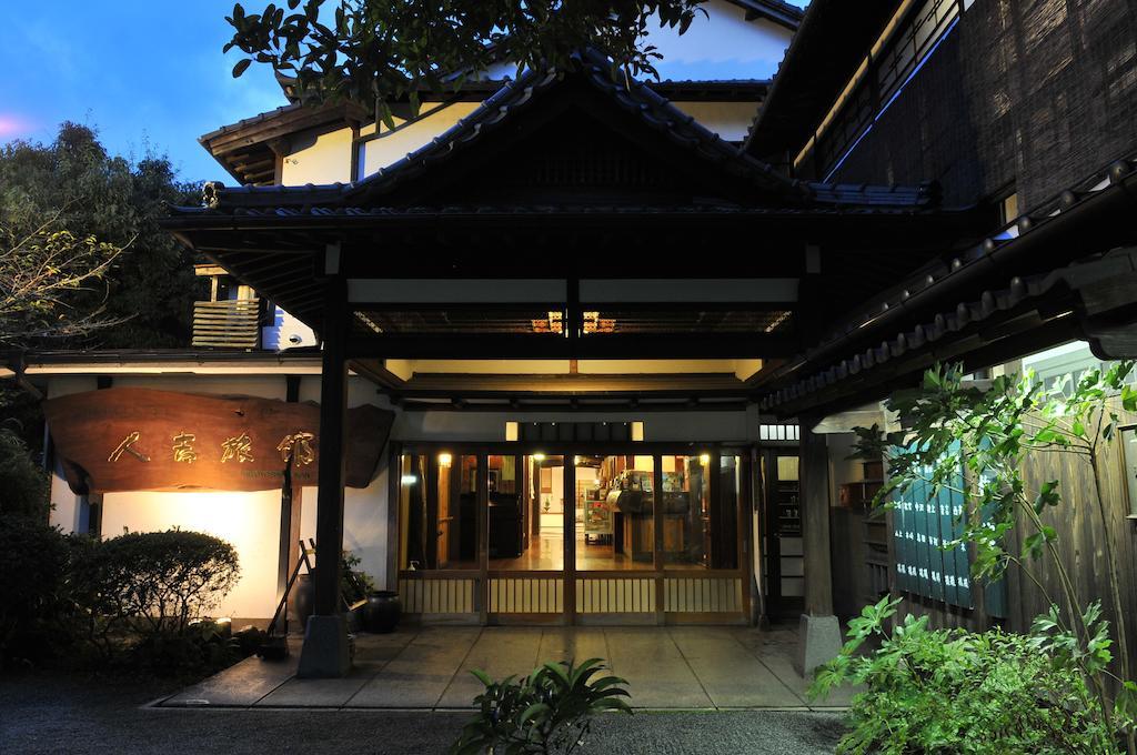 Hitoyoshi Ryokan Exteriör bild