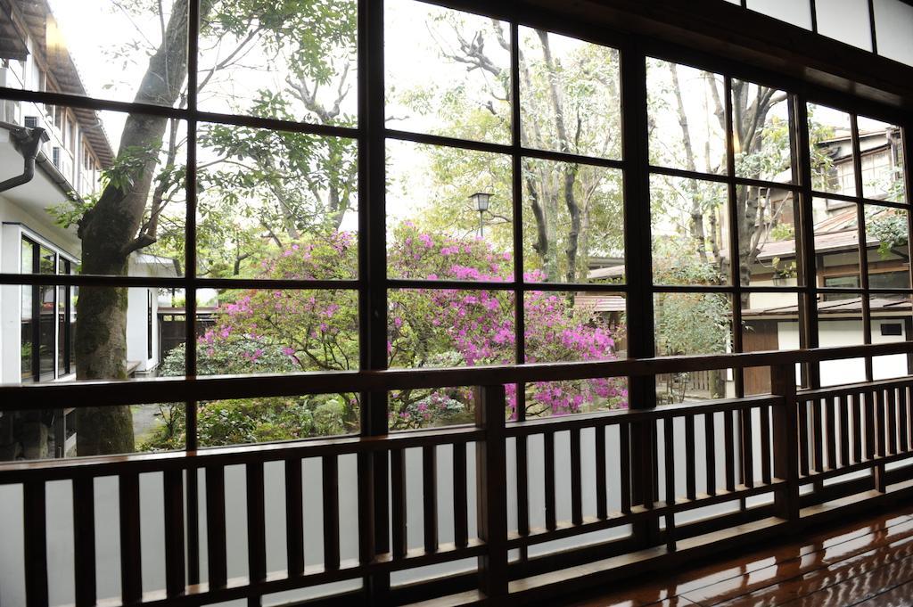 Hitoyoshi Ryokan Exteriör bild