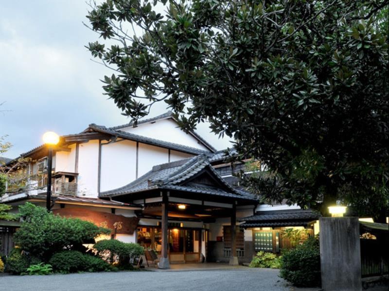 Hitoyoshi Ryokan Exteriör bild