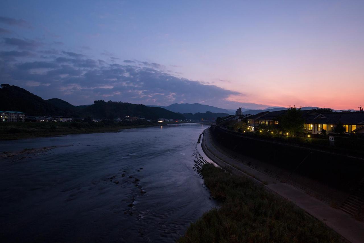 Hitoyoshi Ryokan Exteriör bild