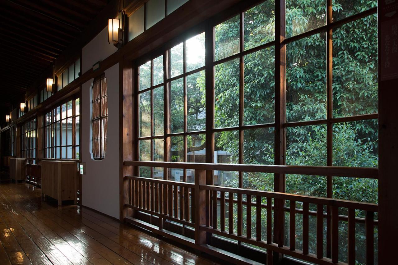 Hitoyoshi Ryokan Exteriör bild