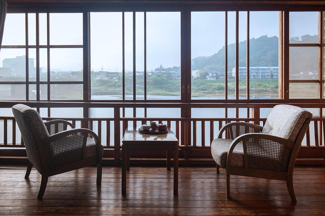 Hitoyoshi Ryokan Exteriör bild
