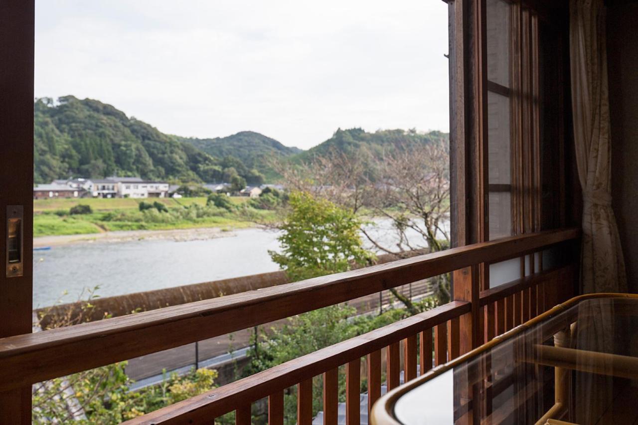 Hitoyoshi Ryokan Exteriör bild