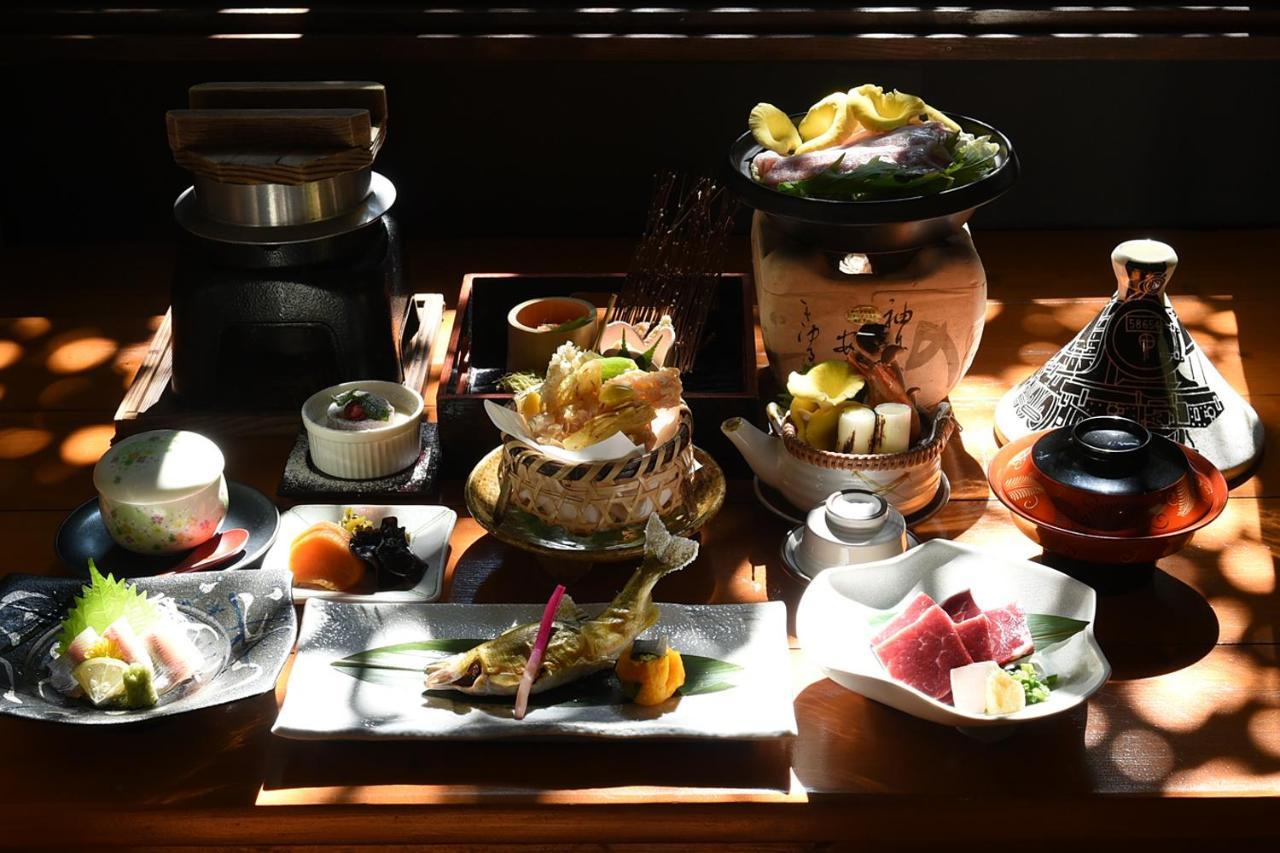 Hitoyoshi Ryokan Exteriör bild