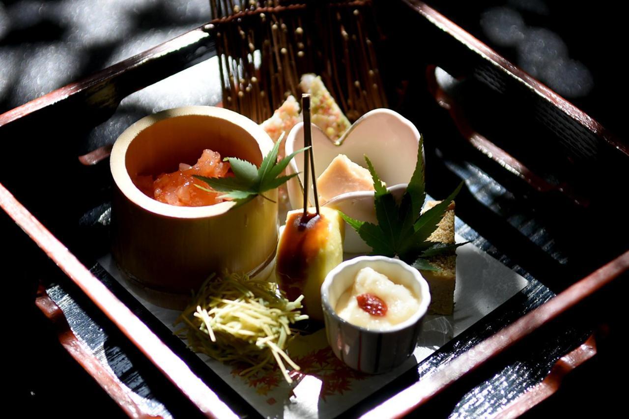 Hitoyoshi Ryokan Exteriör bild